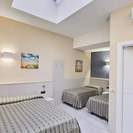 Posta 3* ונטימיגליה